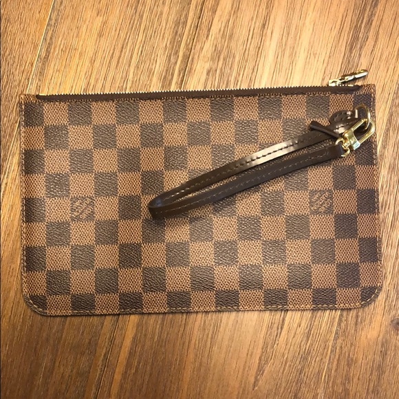Louis Vuitton Handbags - Louis Vuitton Damier Ebene Neverfull Pochette